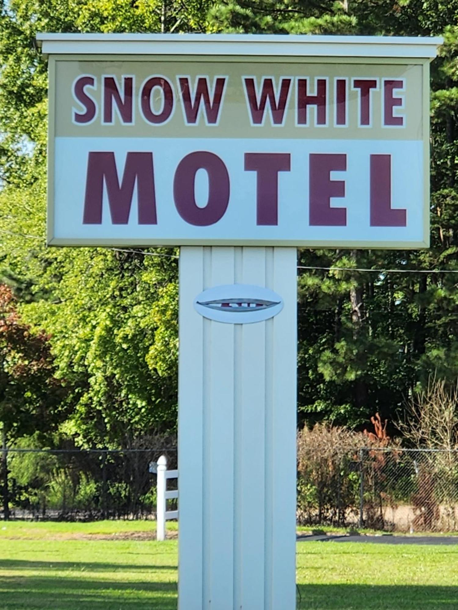 Snow White - Richmond South Bellwood Exterior foto