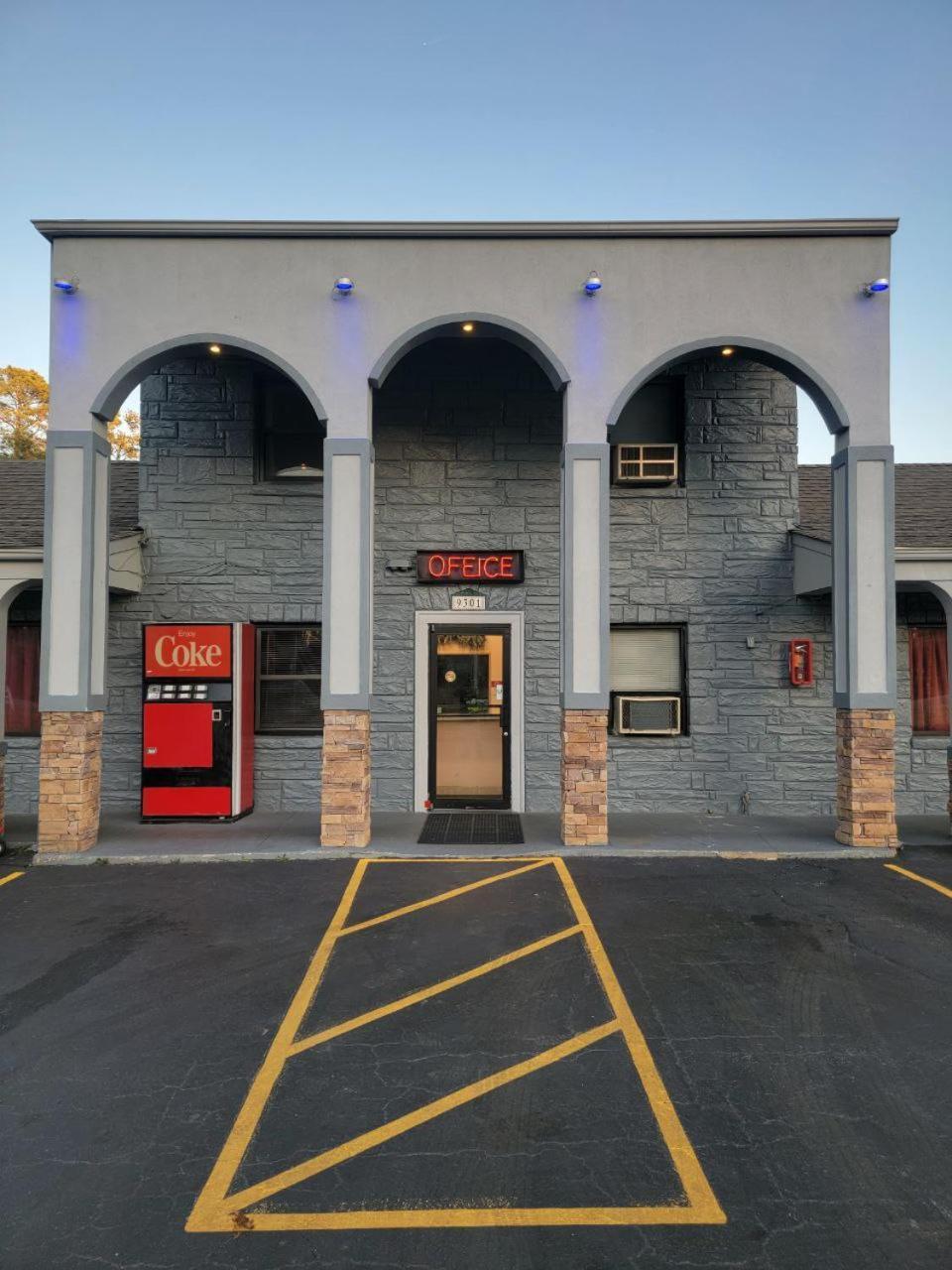 Snow White - Richmond South Bellwood Exterior foto